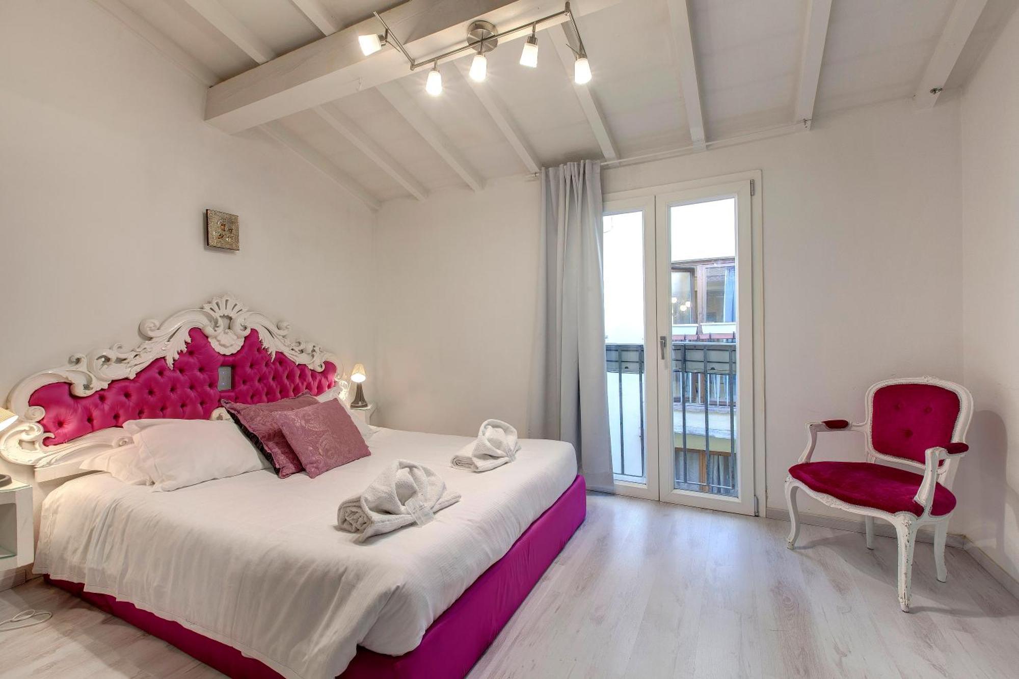 Victor Apartment By Mamo Florence Ngoại thất bức ảnh
